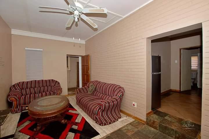 4 Bedroom Property for Sale in Jim Fouchepark Free State